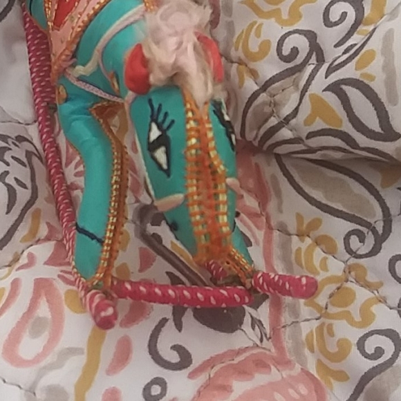 Beautiful toy or ornamint - Picture 3 of 4